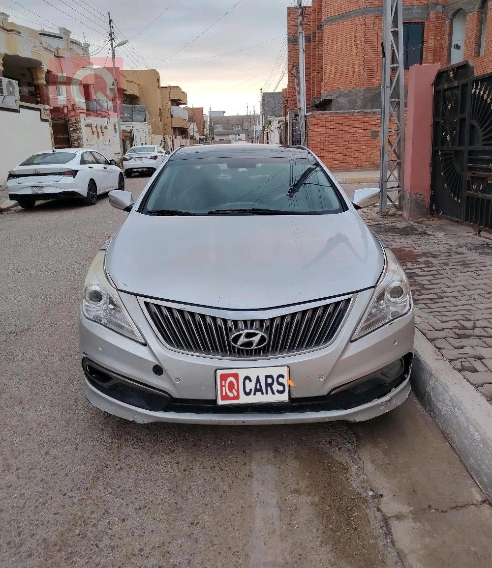 هيونداي أزيرا